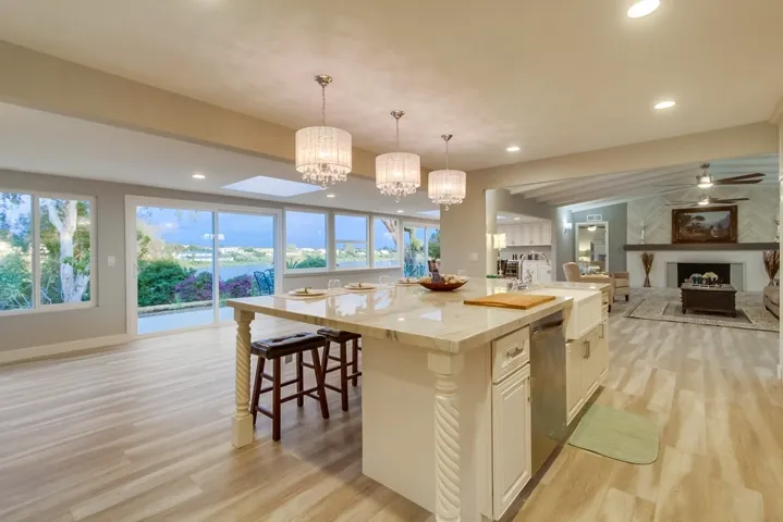 2025 Stewart St, Oceanside, California 92054