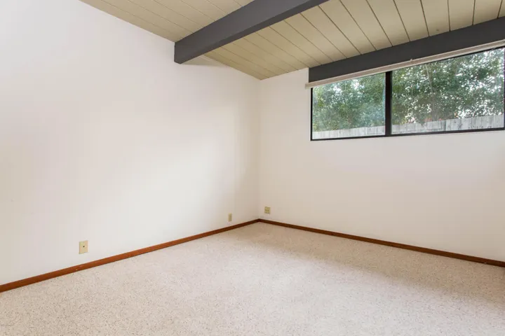 1530 Stoddard Ave  HsHProd-28