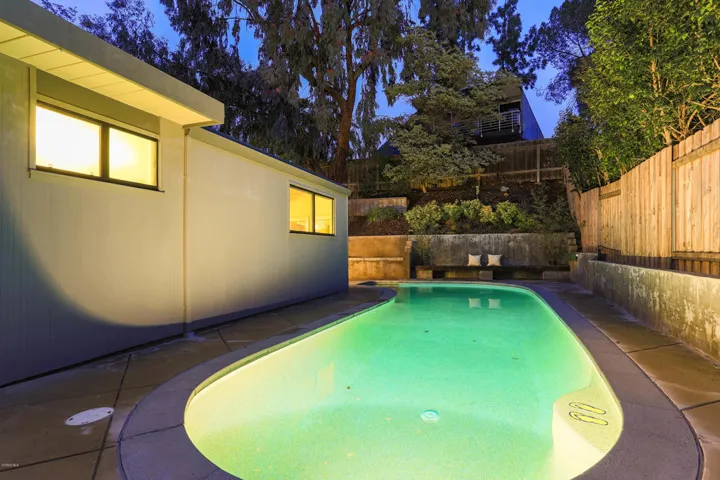 1530 Stoddard Ave  HsHProd-60