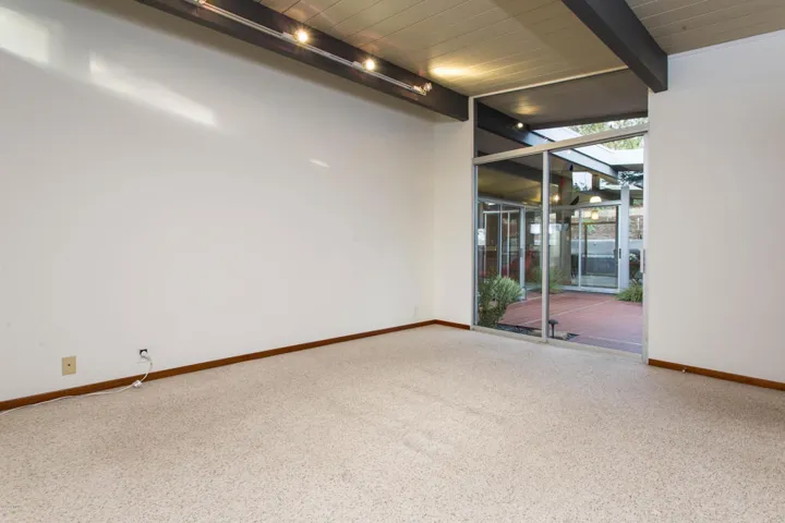 1530 Stoddard Ave  HsHProd-25