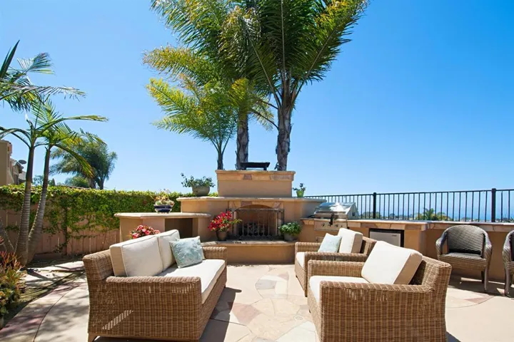 648 Lynwood Dr, Encinitas, California 92024