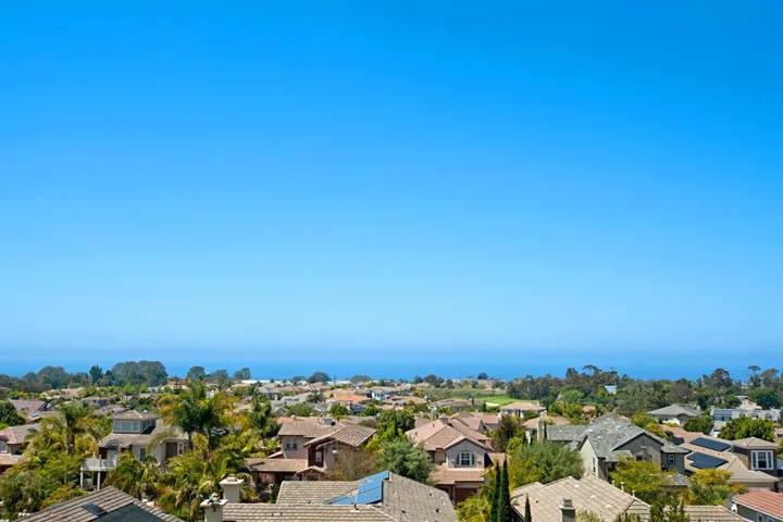 648 Lynwood Dr, Encinitas, California 92024
