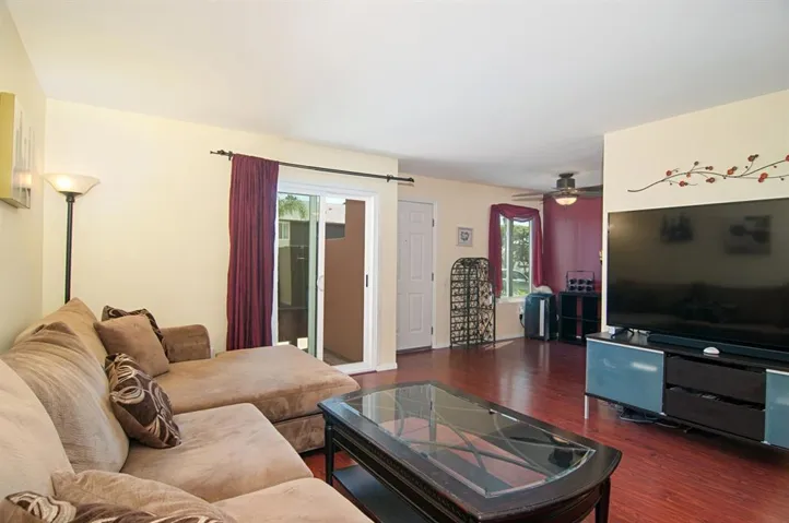3454 Castle Glen Drive 105, San Diego, California 92123