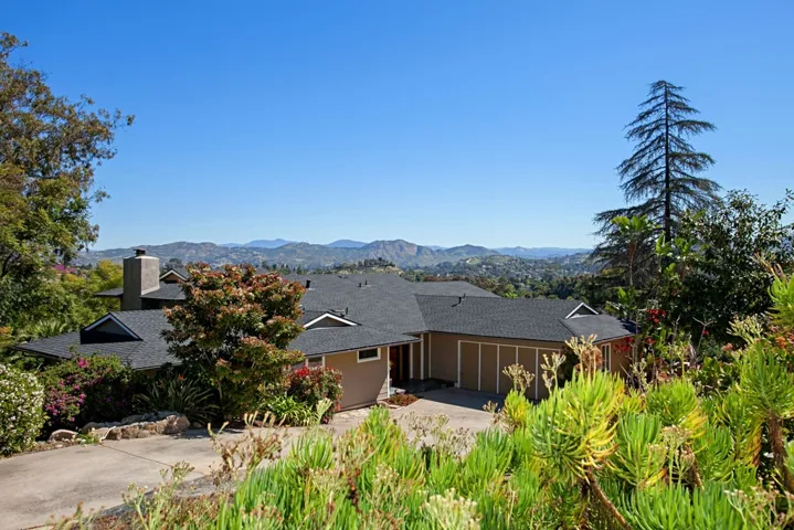 11212 Constellation Dr., El Cajon, California 92020