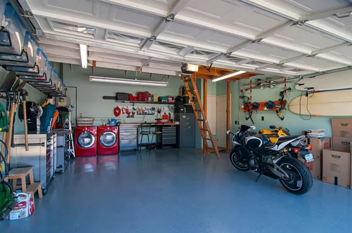 1745 Village Run North, Encinitas, California 92024
