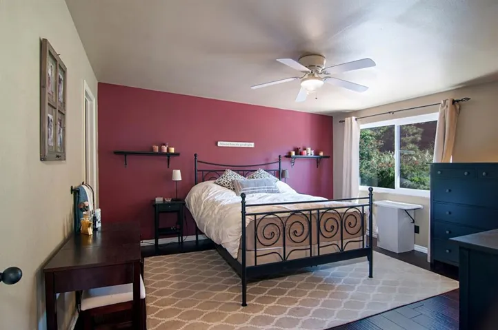 1745 Village Run North, Encinitas, California 92024