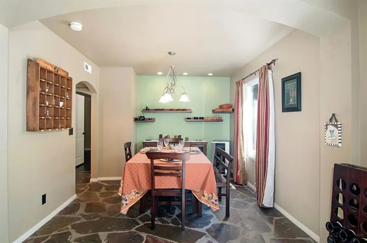 1745 Village Run North, Encinitas, California 92024