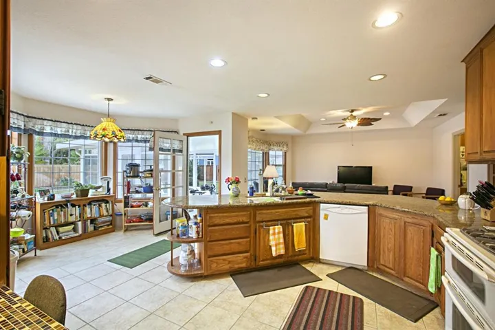 1450 Ridgeway, Oceanside, California 92054