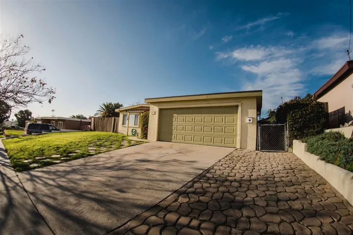395 Montcalm St, Chula Vista, California 91911