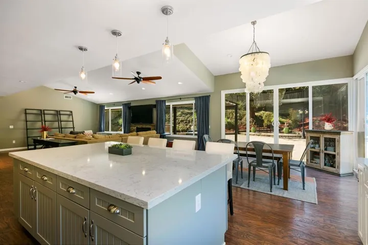 368 Oakbranch Dr., Encinitas, California 92024