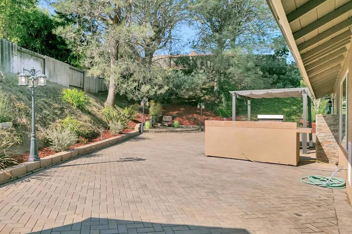 368 Oakbranch Dr., Encinitas, California 92024