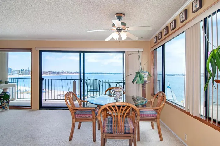 1235 Parker Place 3e, San Diego, California 92109