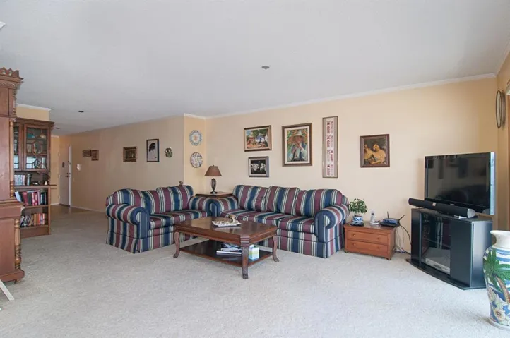 1235 Parker Place 3e, San Diego, California 92109