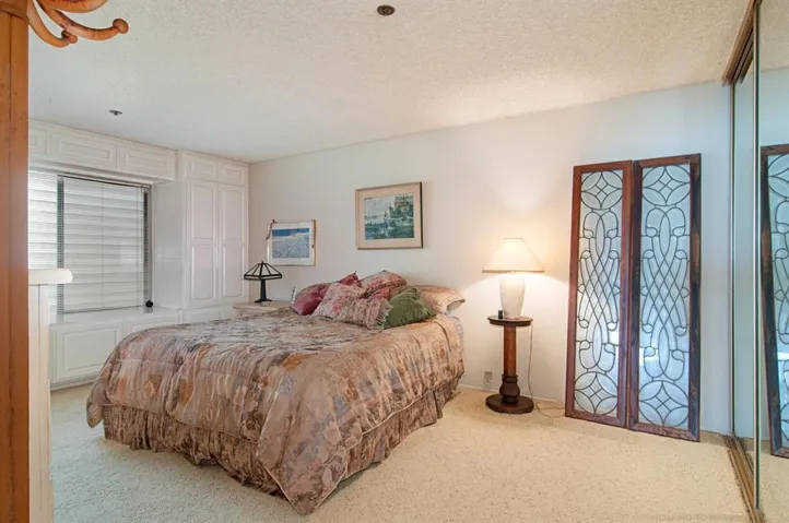 1235 Parker Place 3e, San Diego, California 92109