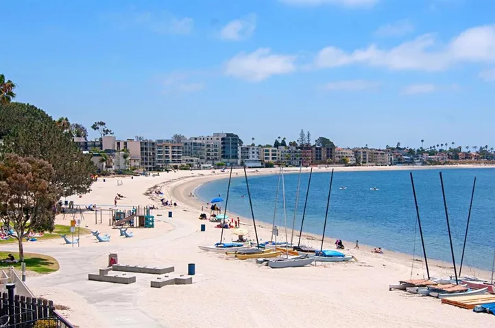 1235 Parker Place 3e, San Diego, California 92109