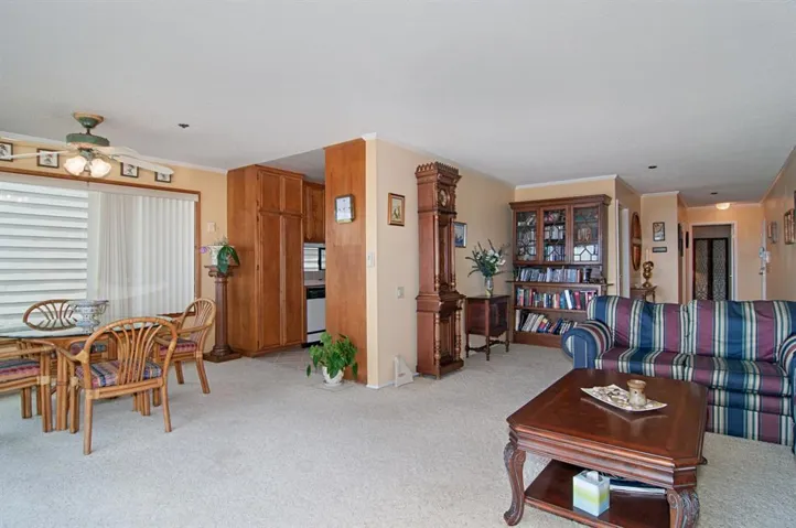1235 Parker Place 3e, San Diego, California 92109