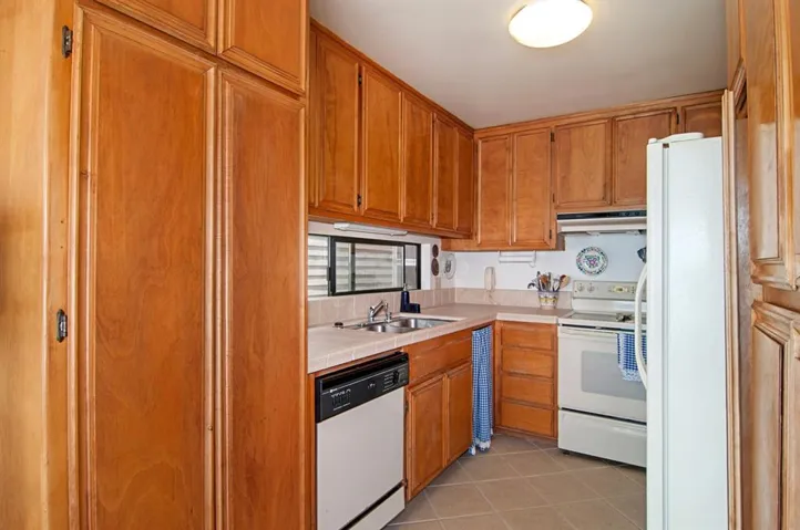 1235 Parker Place 3e, San Diego, California 92109