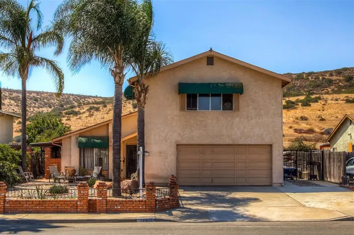 14427 High Pine Street, Poway, California 92064