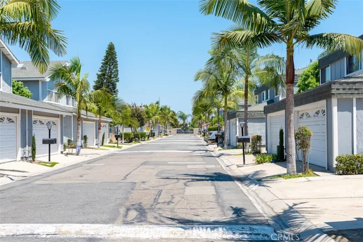 7024 Lisa Lane 4, Westminster, California 92683