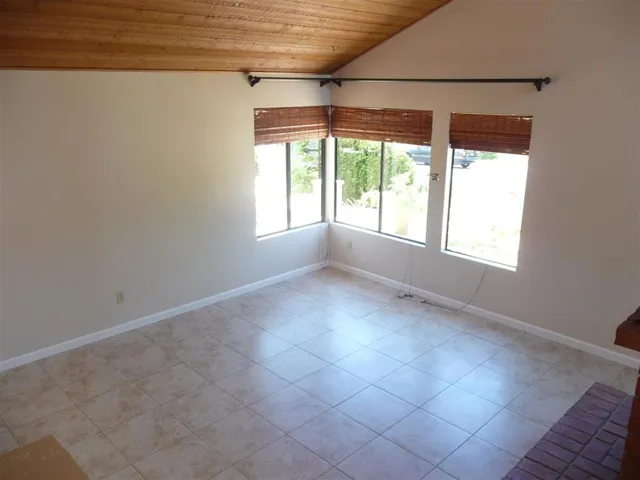 6728 Cantil Street, Carlsbad, California 92009