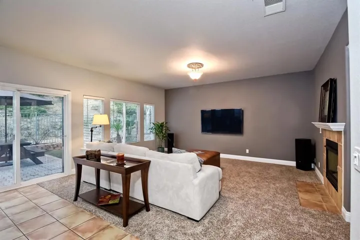 2150 Island Shore Way, San Marcos, California 92078