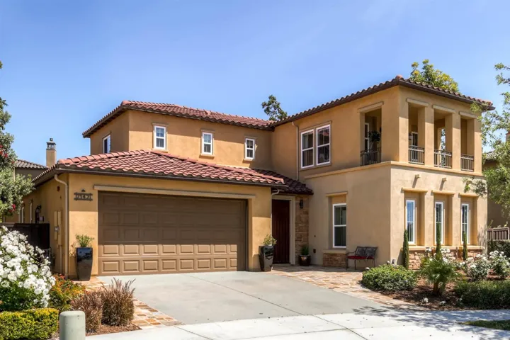 7142 Sitio Bahia, Carlsbad, California 92009