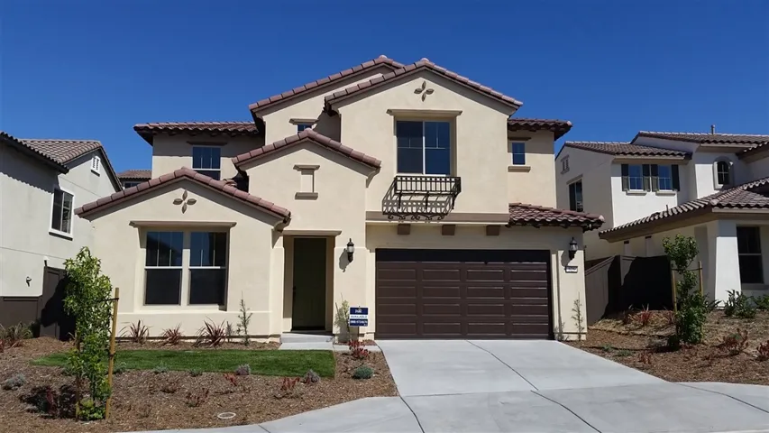 525 Adobe Estates Dr, Vista, California 92083
