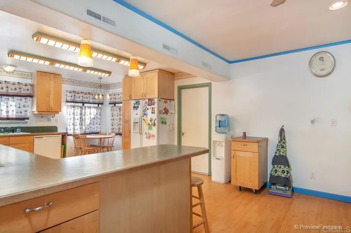3237 Par Drive, La Mesa, California 91941