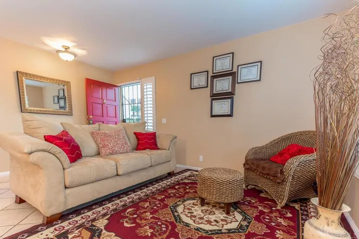 1725 Manzana Way, San Diego, California 92139