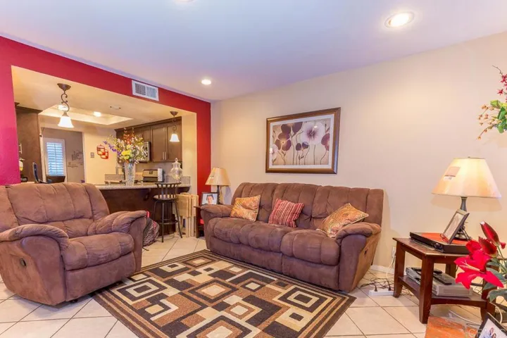1725 Manzana Way, San Diego, California 92139