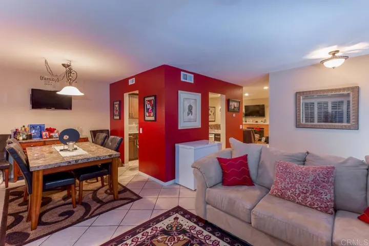 1725 Manzana Way, San Diego, California 92139