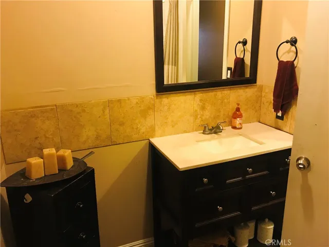 1605 N Paulsen Avenue, Compton, California 90222