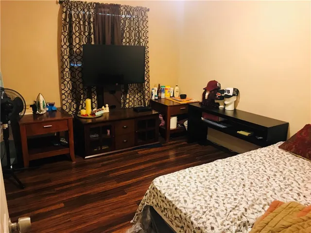 1605 N Paulsen Avenue, Compton, California 90222