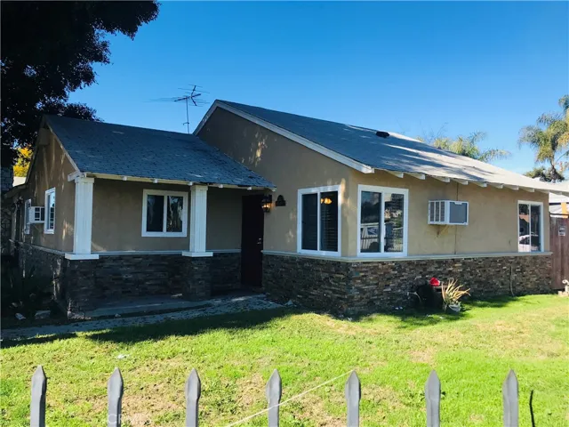 1605 N Paulsen Avenue, Compton, California 90222