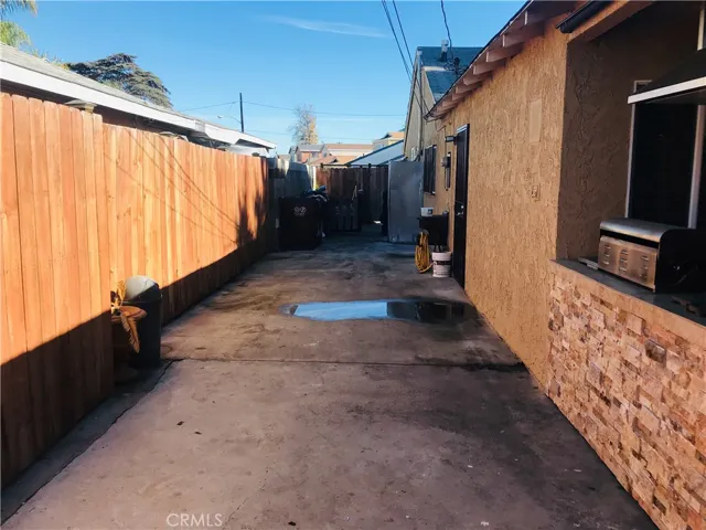 1605 N Paulsen Avenue, Compton, California 90222
