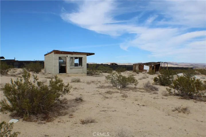 69513 Rainier Road, 29 Palms, California 92277