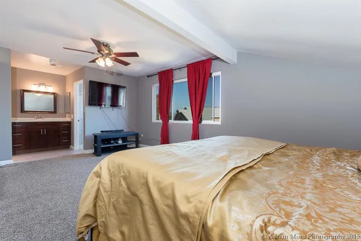 6937 Pembridge Lane, San Diego, California 92139