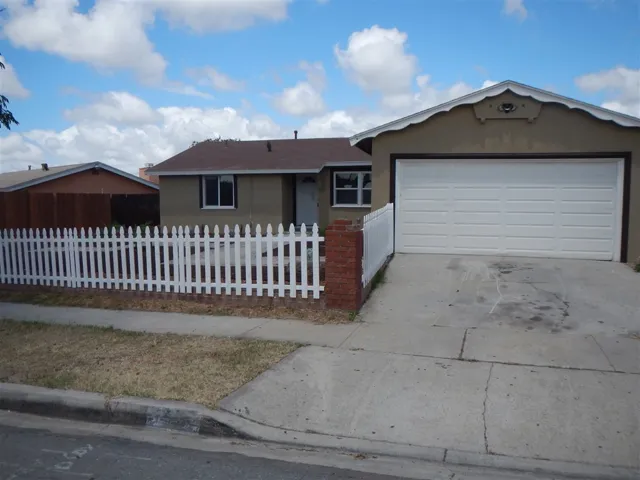 7946 Skyline Dr, San Diego, California 92114