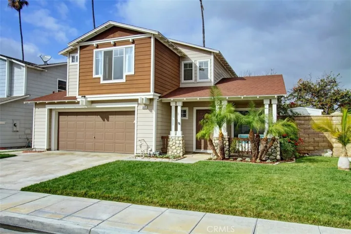 1085 E Oak Street, Anaheim, California 92805