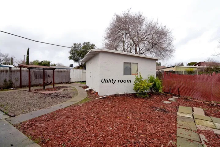 493 E 6th Street, Gilroy, California 95020