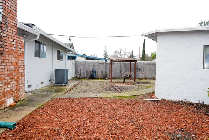 493 E 6th Street, Gilroy, California 95020