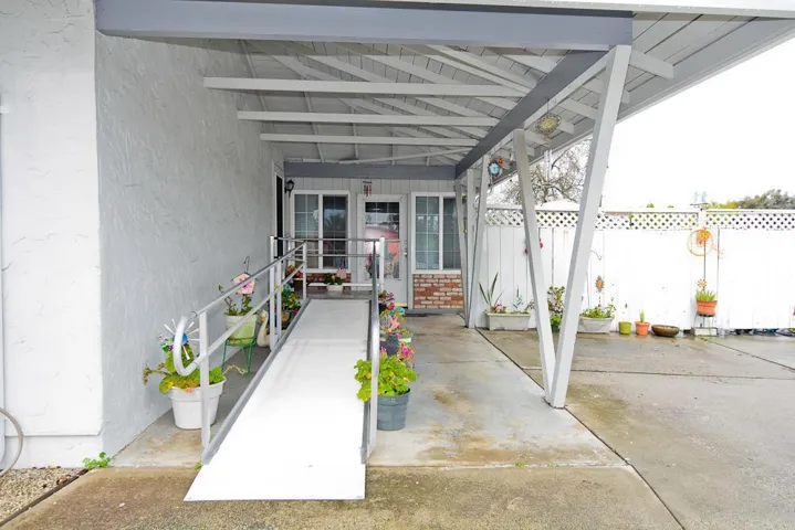 493 E 6th Street, Gilroy, California 95020