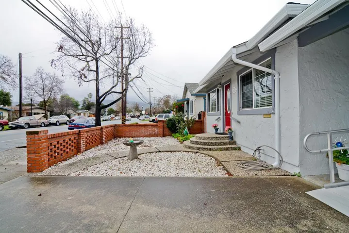 493 E 6th Street, Gilroy, California 95020