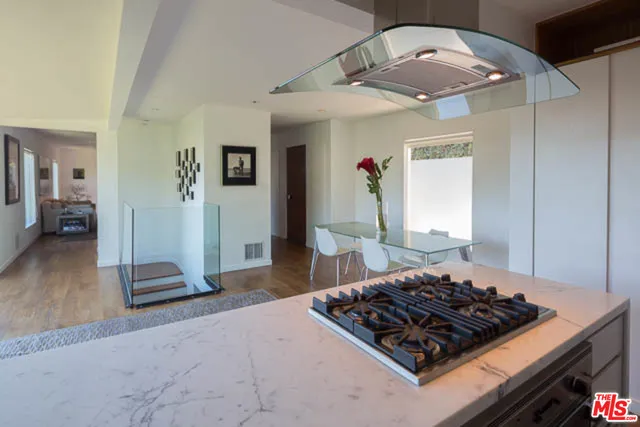 8714 St Ives Drive, Los Angeles, California 90069