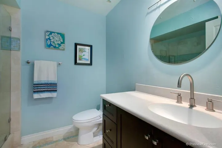 511 Village Center, Encinitas, California 92024