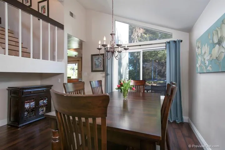 511 Village Center, Encinitas, California 92024