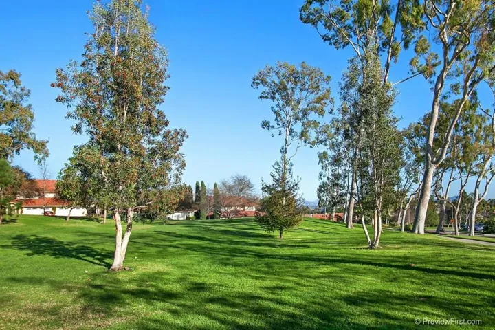 511 Village Center, Encinitas, California 92024