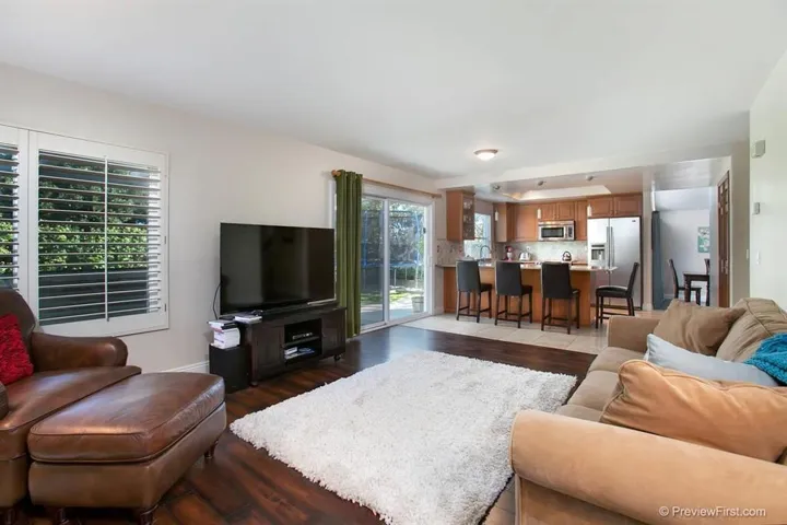 511 Village Center, Encinitas, California 92024
