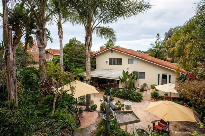 1552 Avenida De Las Lilas, Encinitas, California 92024