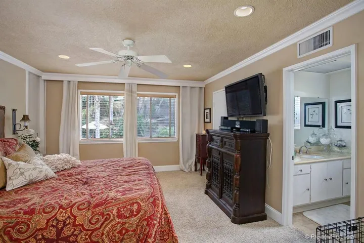 1552 Avenida De Las Lilas, Encinitas, California 92024